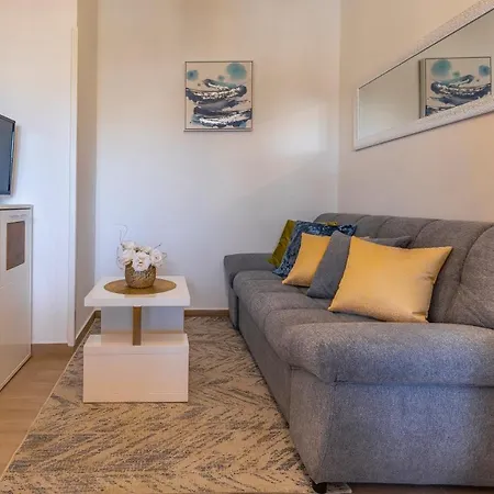 Sweet House With Free Parking * Pula