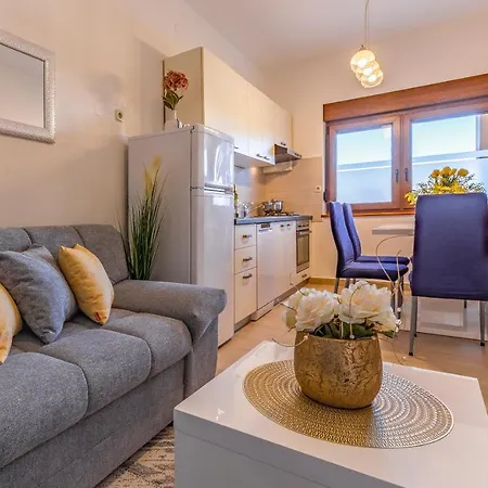 Sweet House With Free Parking Holiday home
