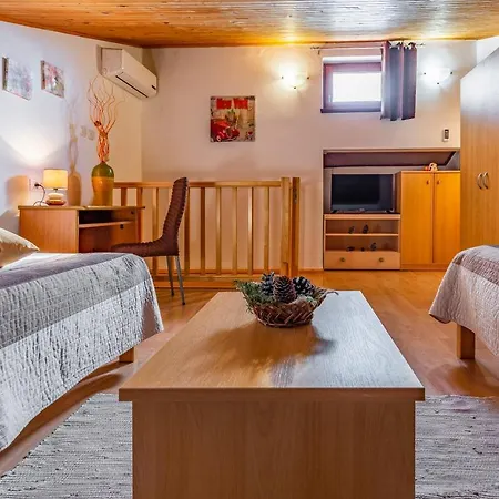 Sweet House With Free Parking * Pula