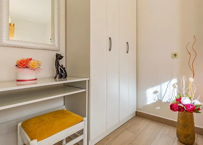 Sweet House With Free Parking Σπίτι διακοπών