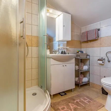 Sweet House With Free Parking 度假居 *