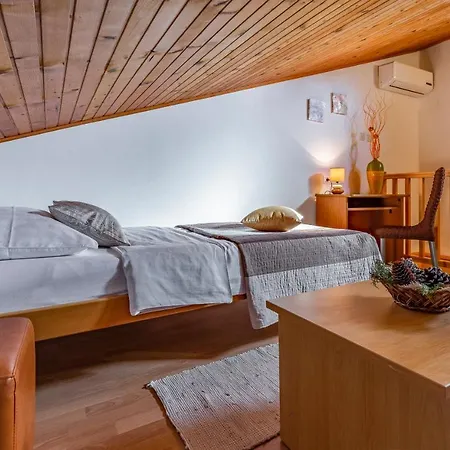 Sweet House With Free Parking *